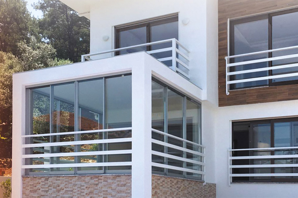 Winsa Teras Kuartet Cam Balkon